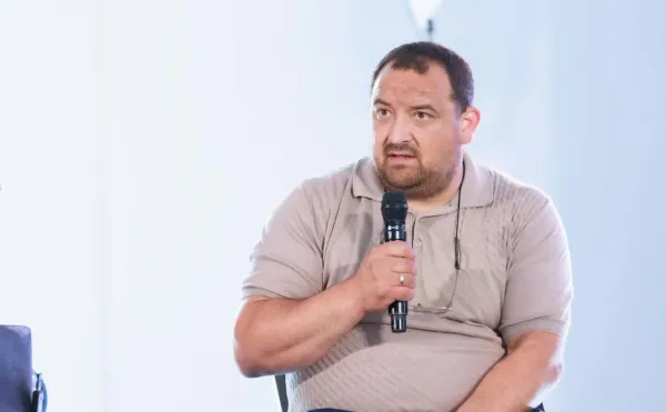 Нардеп Сергій Кузьміних відмовився брати участь в аптечному конгресі