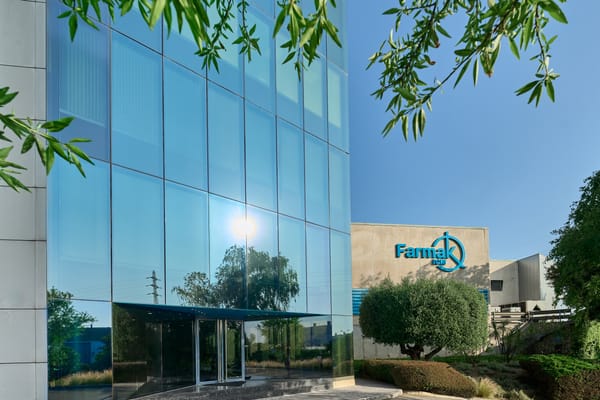 Іспанський завод Farmak International отримав сертифікат EU GMP на стерильне виробництво