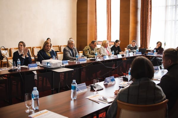 Повноваження МОЗ і НСЗУ під мікроскопом: чому дискусія про контроль якості та відповідальність власників ЗОЗ стала ключовою для системи